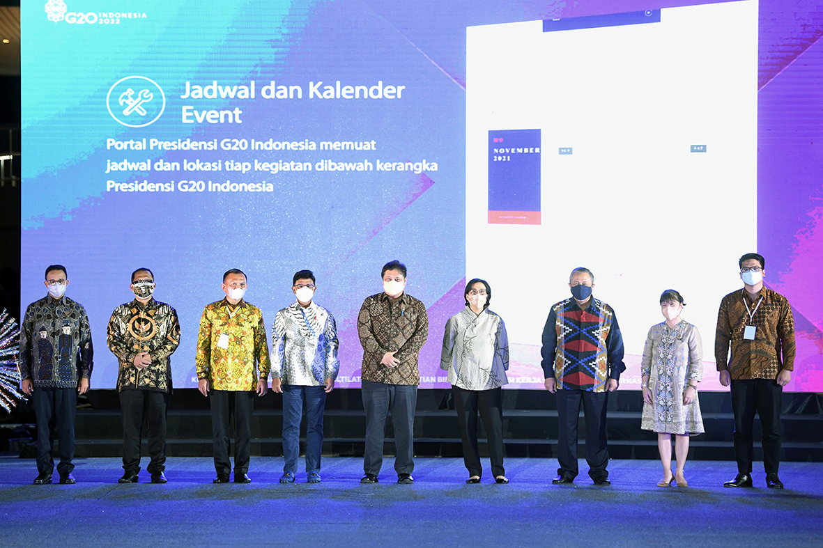 kominfo-menteri-johnny-opening-ceremony-presidensi-G20-indonesia-lap-banteng-AYH-15.jpg