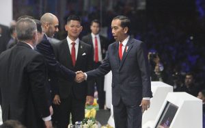 Jokowi saat berada di tribun vvip SUGBK Asian Para Games 2018