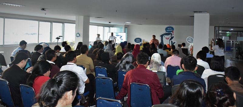 Suasana acara persiapan public speaking Gerakan Indonesia Bersih di Kantor Kemenko Maritim